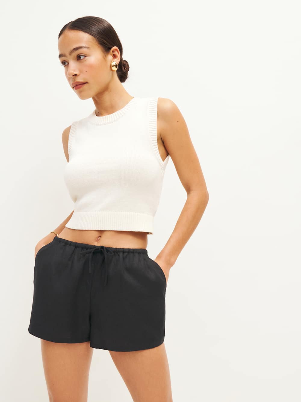 Reformation Zoey Linen Short - Black