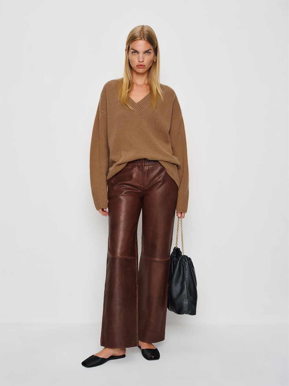 Reformation Jadey Cashmere Oversized V-neck Sweater - Camel
