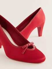 Reformation Pam Pump - Lipstick Satin