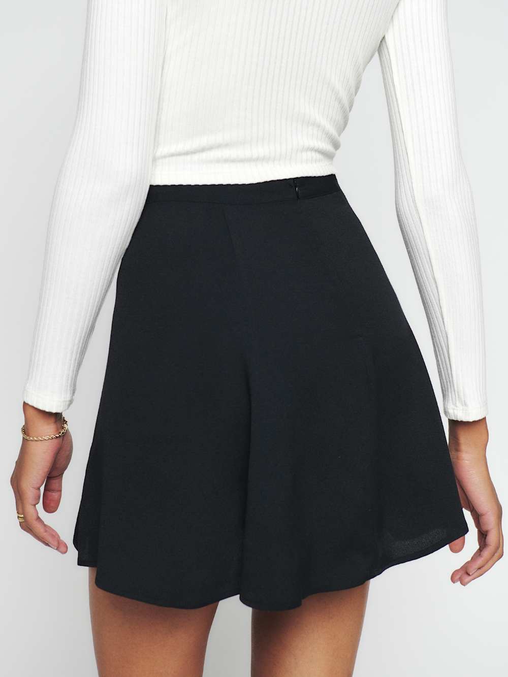 Reformation Flounce Skirt - Black