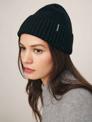 Reformation Patagonia Brodeo Beanie - Black