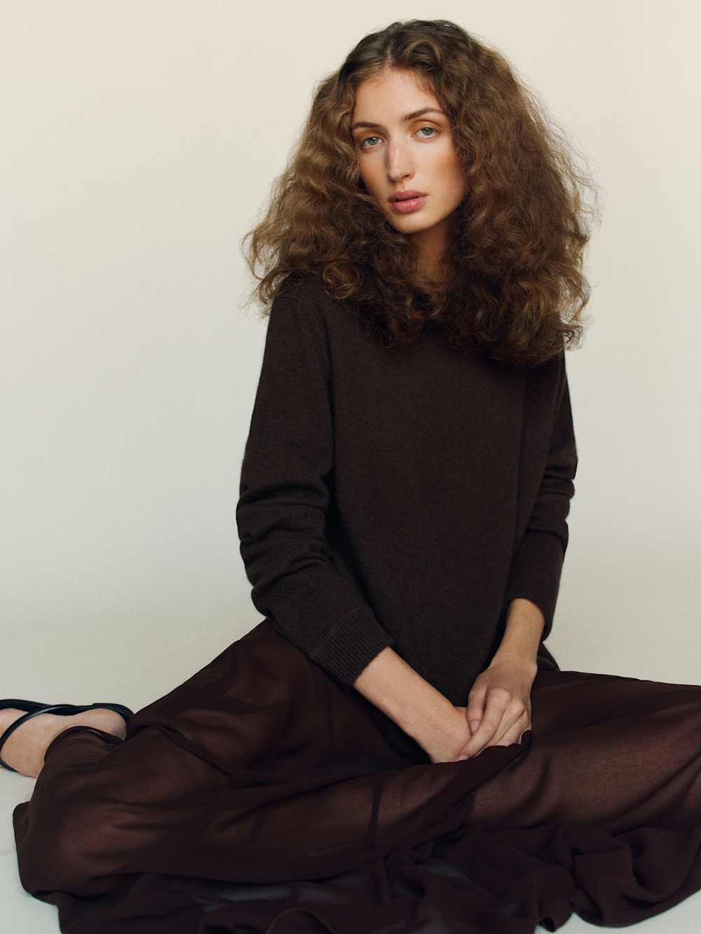 Reformation Cashmere Boyfriend Sweater - Mole