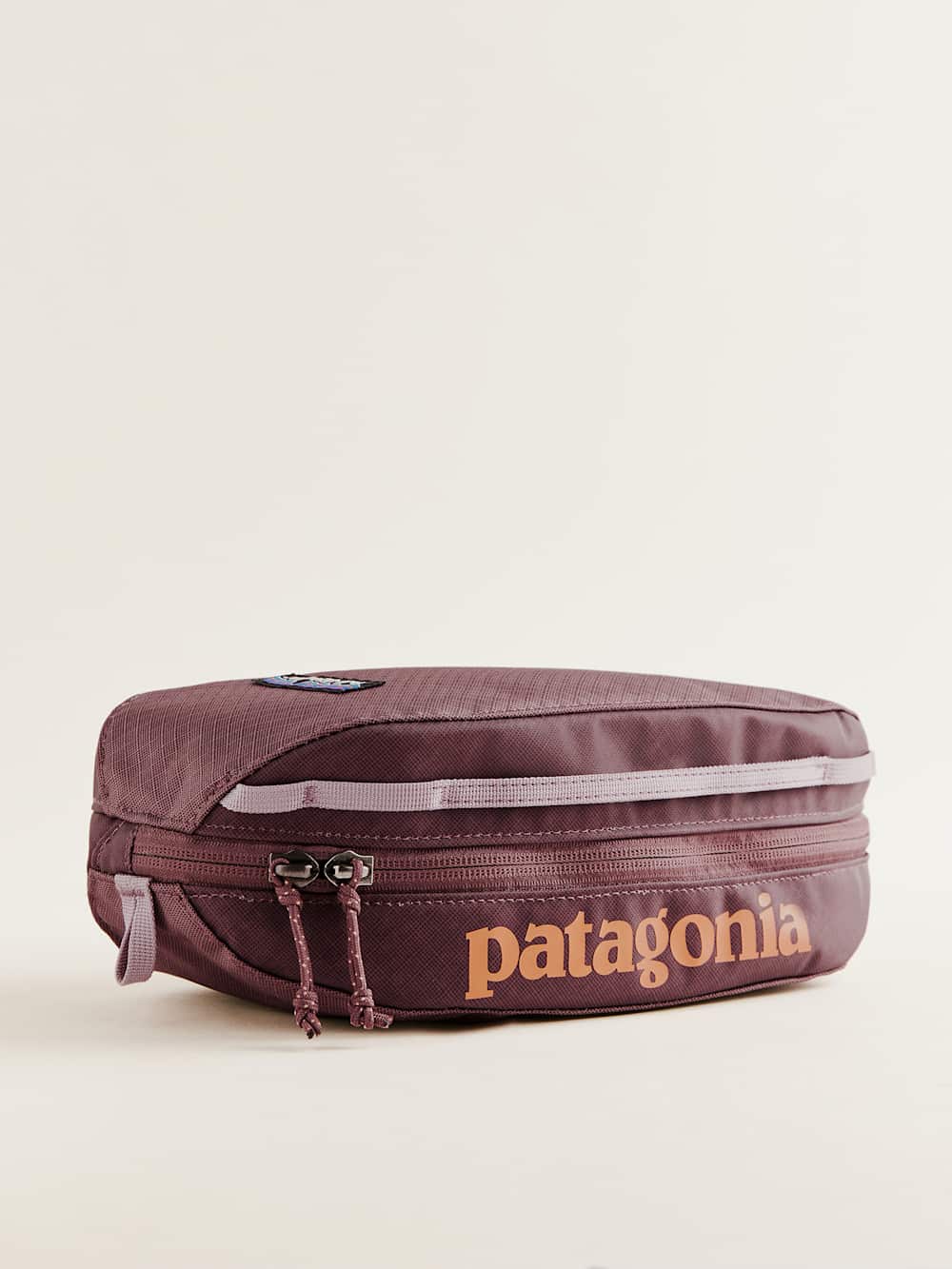 Reformation Patagonia Black Hole Small Cube - Mauve