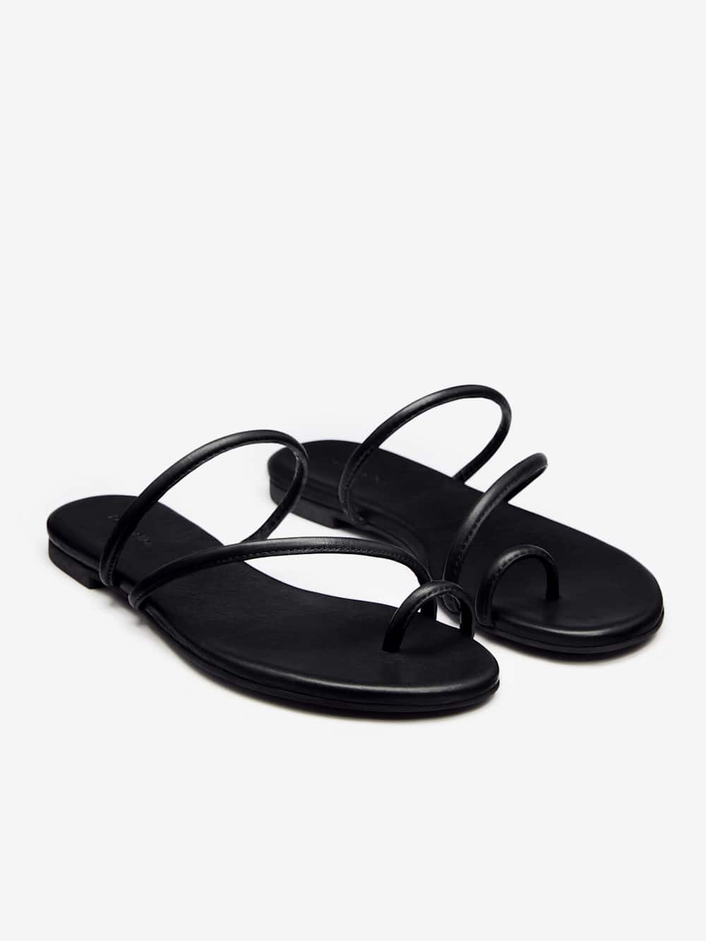 Reformation Ludo Toe Ring Strappy Flat Sandal - Black