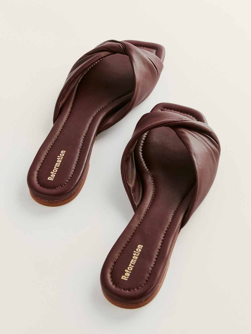 Reformation Mikki Twist Flat Sandal - Chestnut