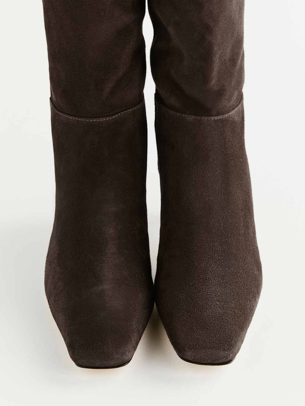 Reformation Remy Knee Boot - Boss Suede