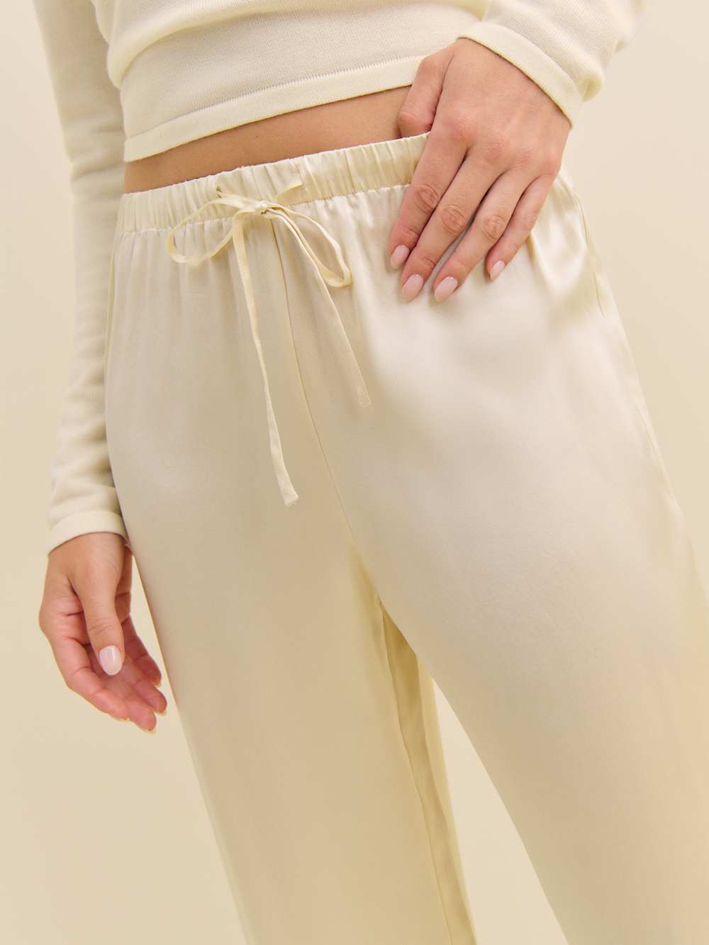 Reformation Petites Olina Silk Pant - Sugar