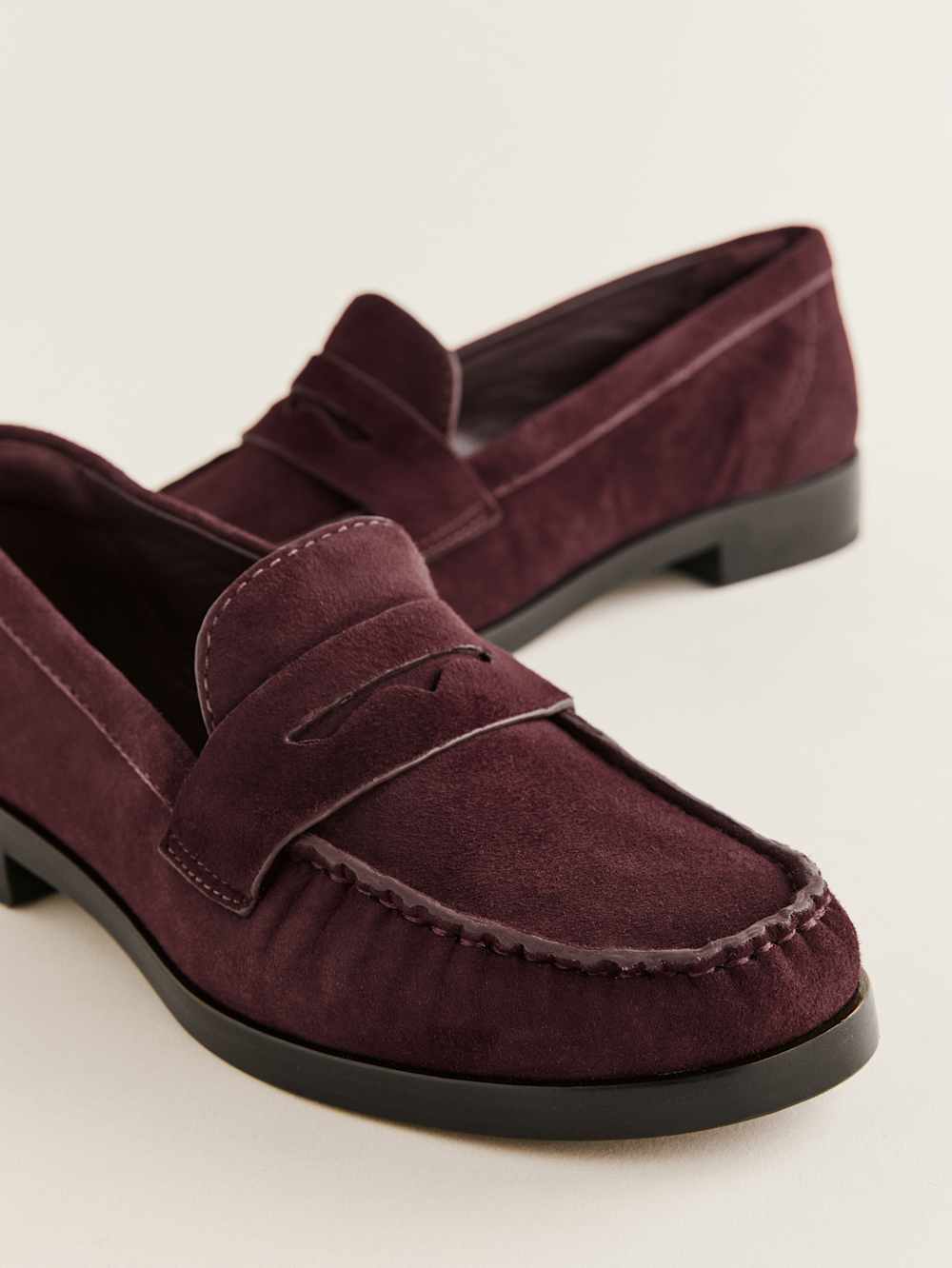 Reformation Ani Ruched Loafer - Ruby Suede