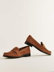 Reformation Ani Ruched Loafer - Rum Suede