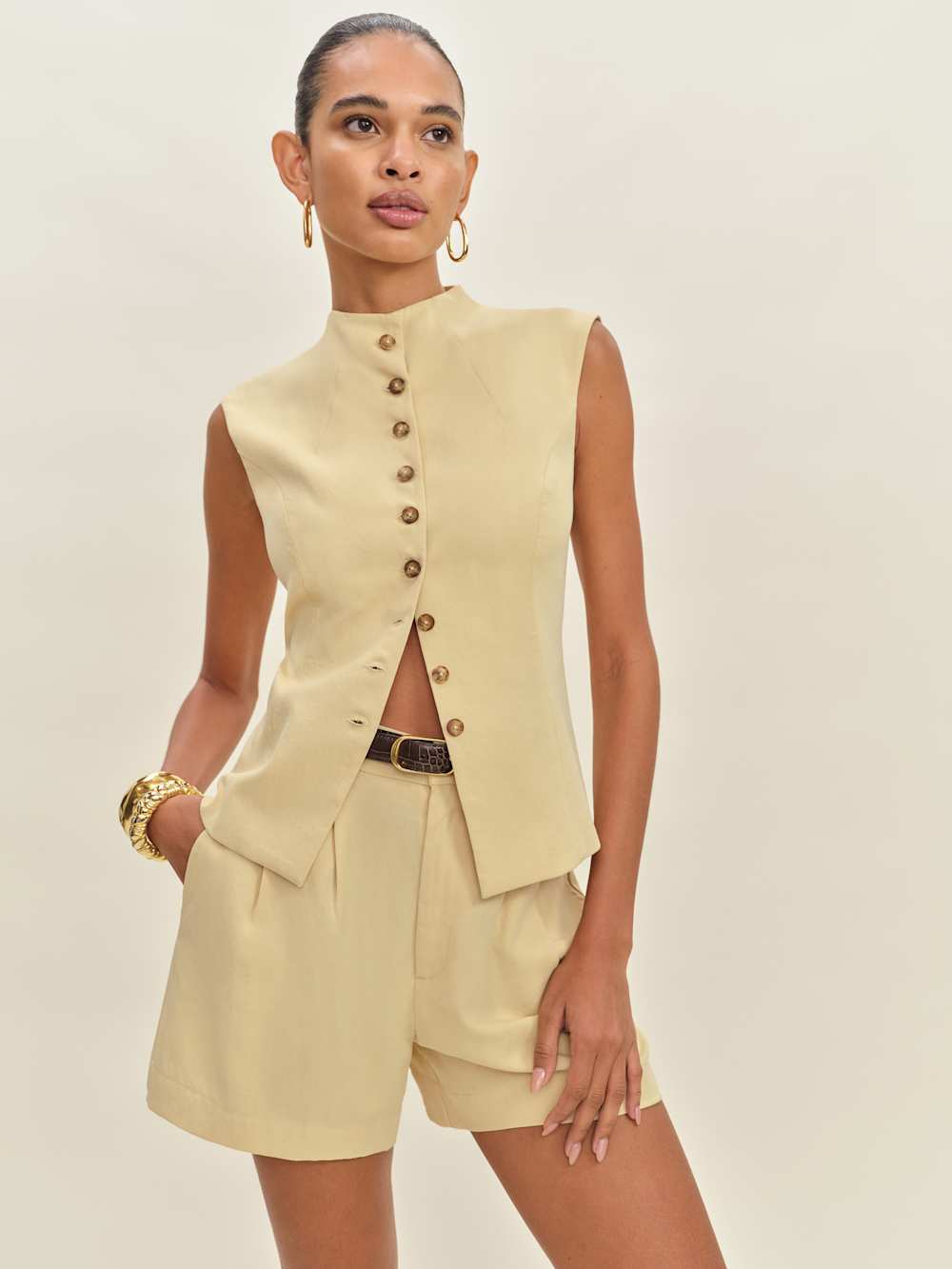 Reformation Mason Short - Blonde
