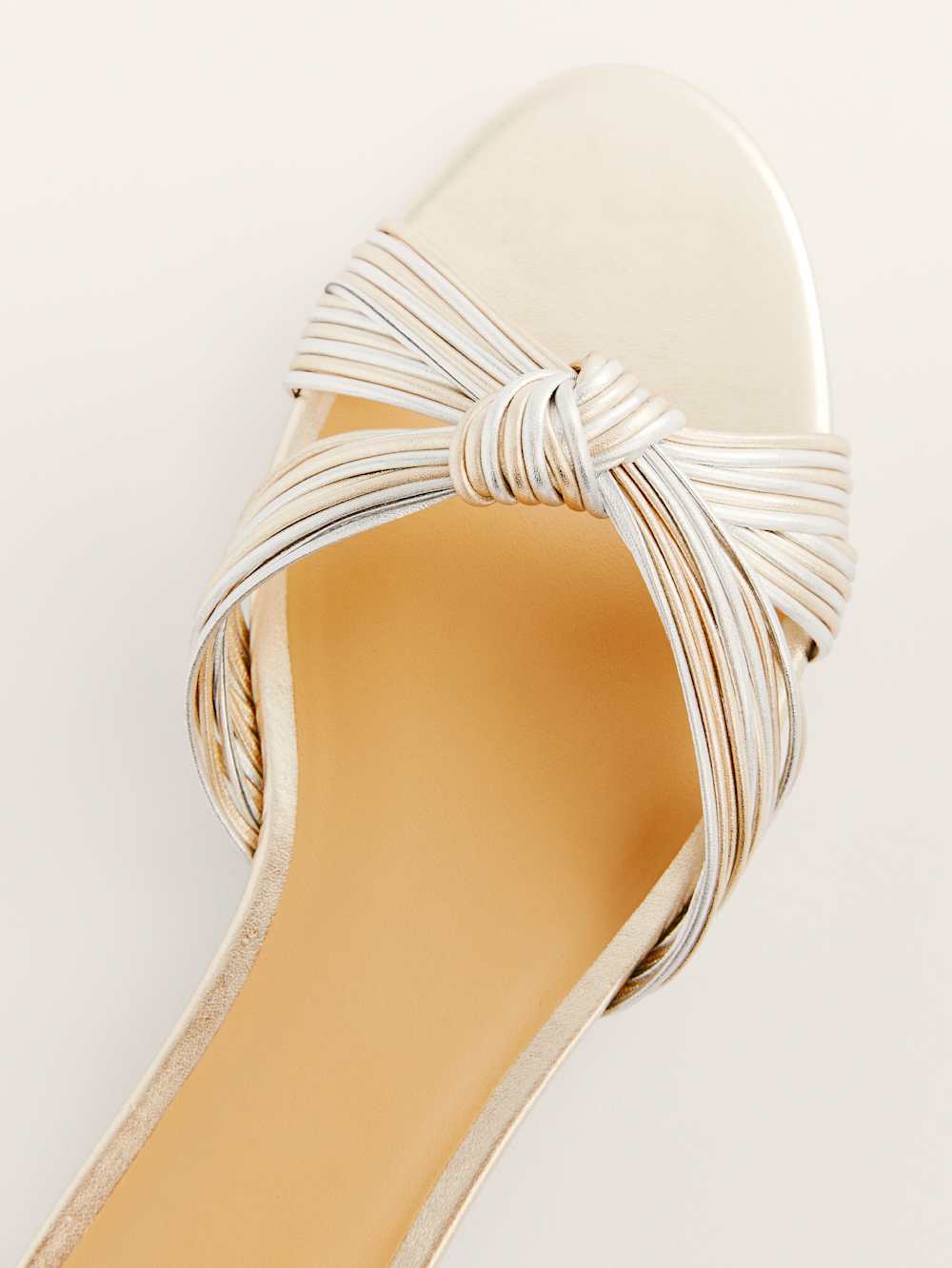Reformation Peridot Mignon Knot Flat Sandal - Gold Silver