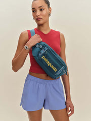 Reformation Patagonia Black Hole Waist Pack 5l - Tidal Teal