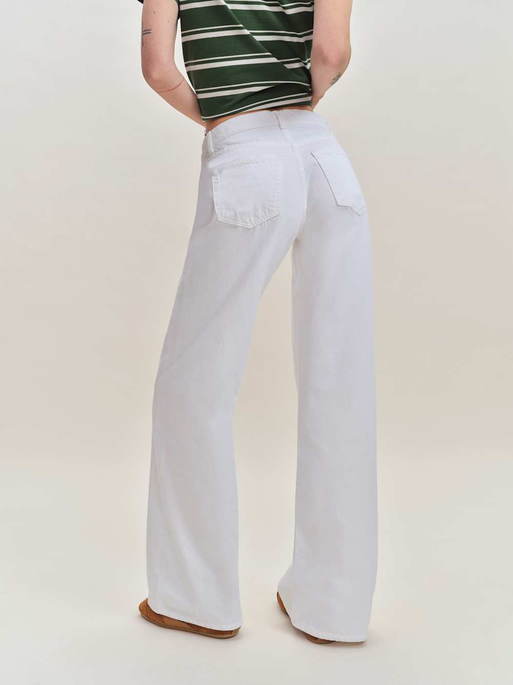 Reformation Cary Low Rise Slouchy Wide Leg Jeans - Optic White