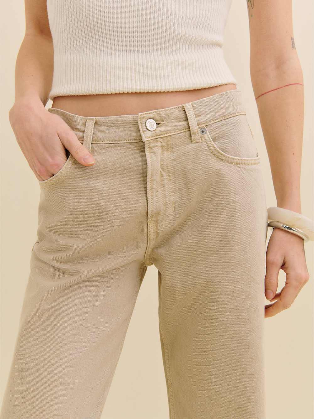 Reformation Cary Low Rise Slouchy Wide Leg Jeans - Sand Dollar