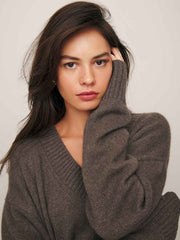 Reformation Jadey Cashmere Oversized V-neck Sweater - Dachshund