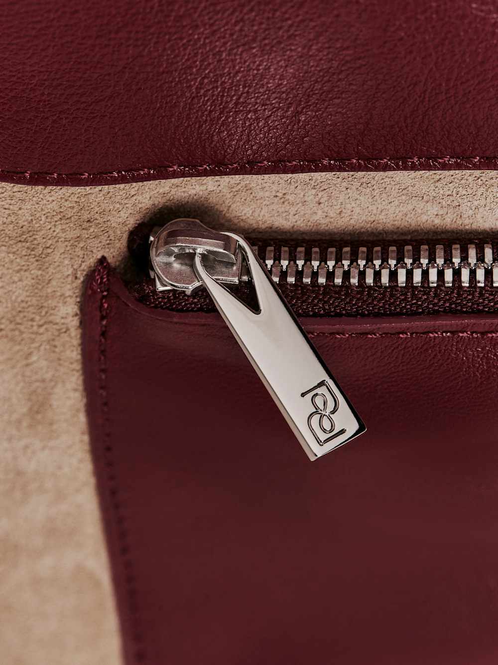 Reformation Medium Silvana Bucket Bag - Cremisi