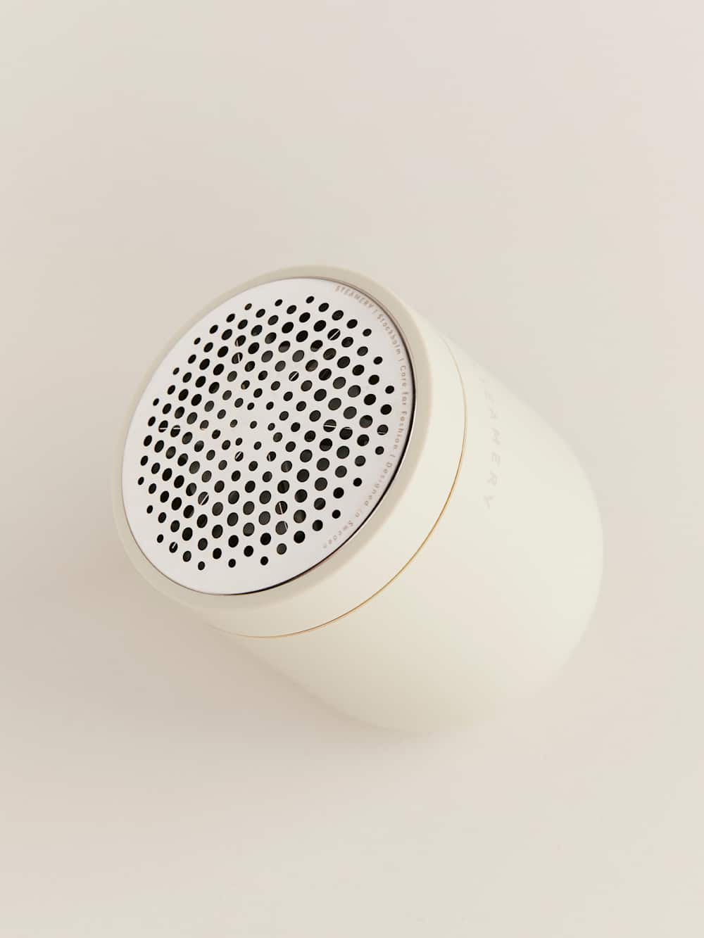 Reformation Steamery Pilo 2 Fabric Shaver - Sand