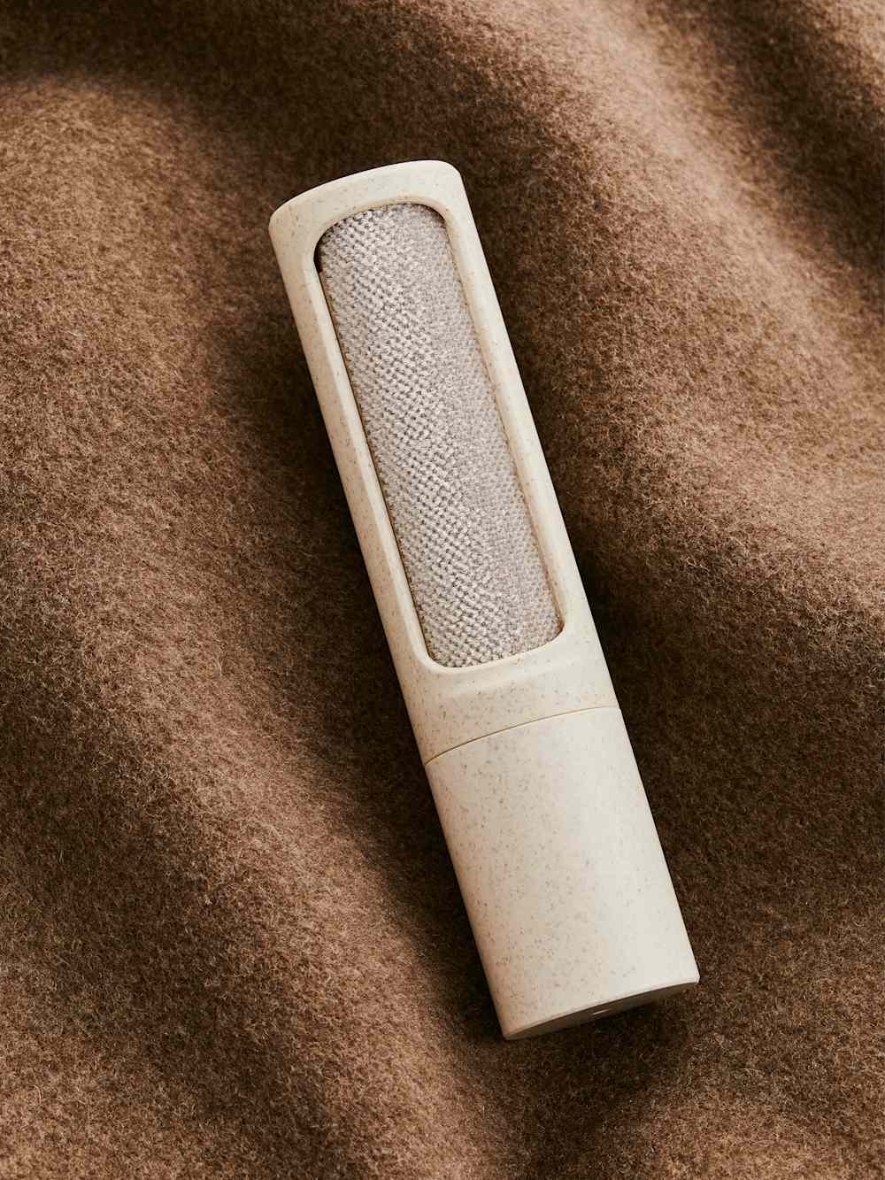 Reformation Steamery Lint Brush - Sand