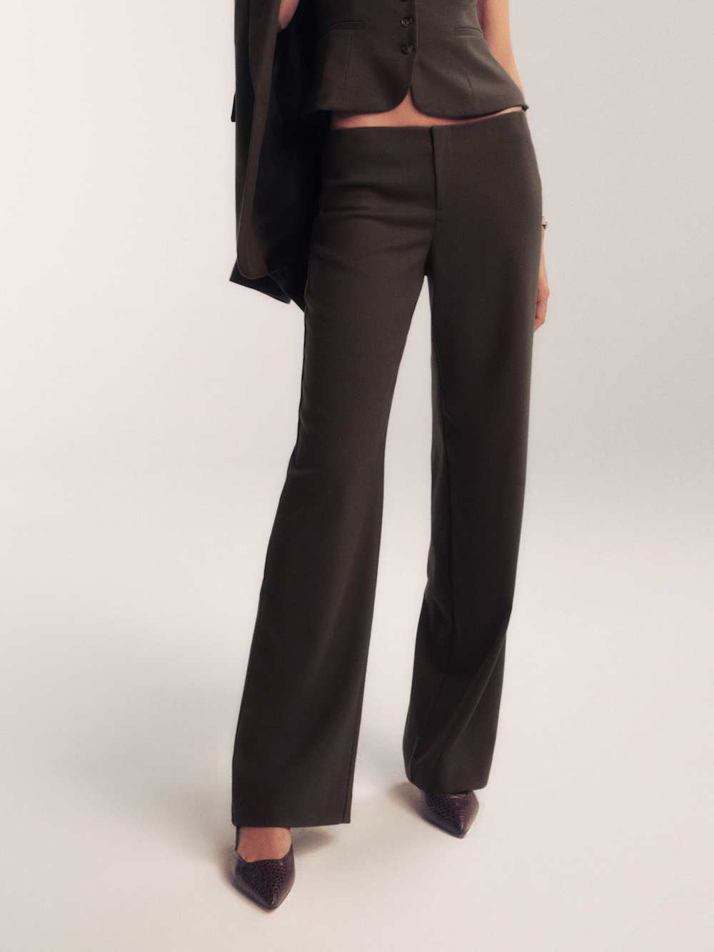 Reformation Vida Low Rise Pant - Mole