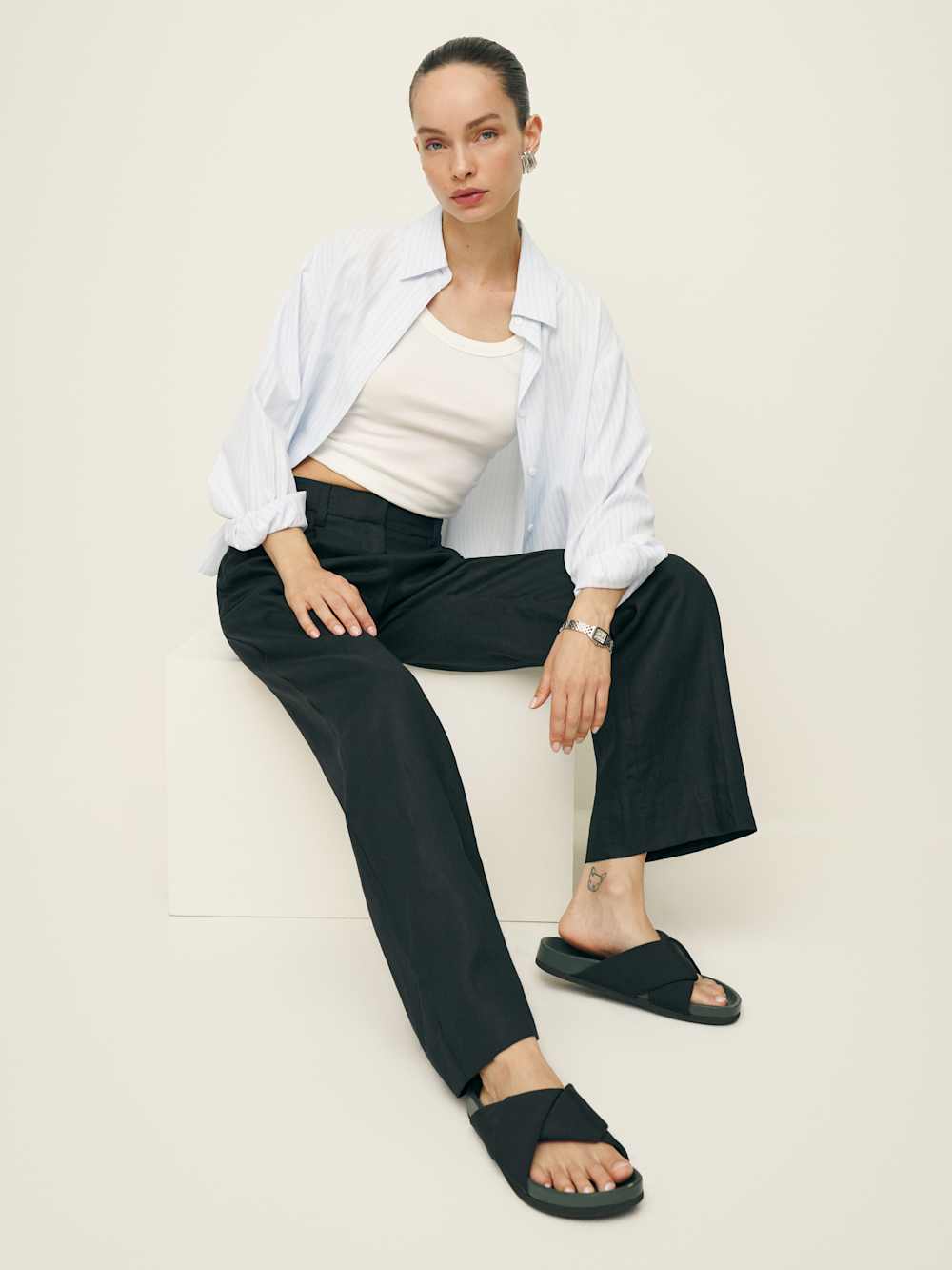 Reformation Alex Linen Mid Rise Cropped Pant - Black