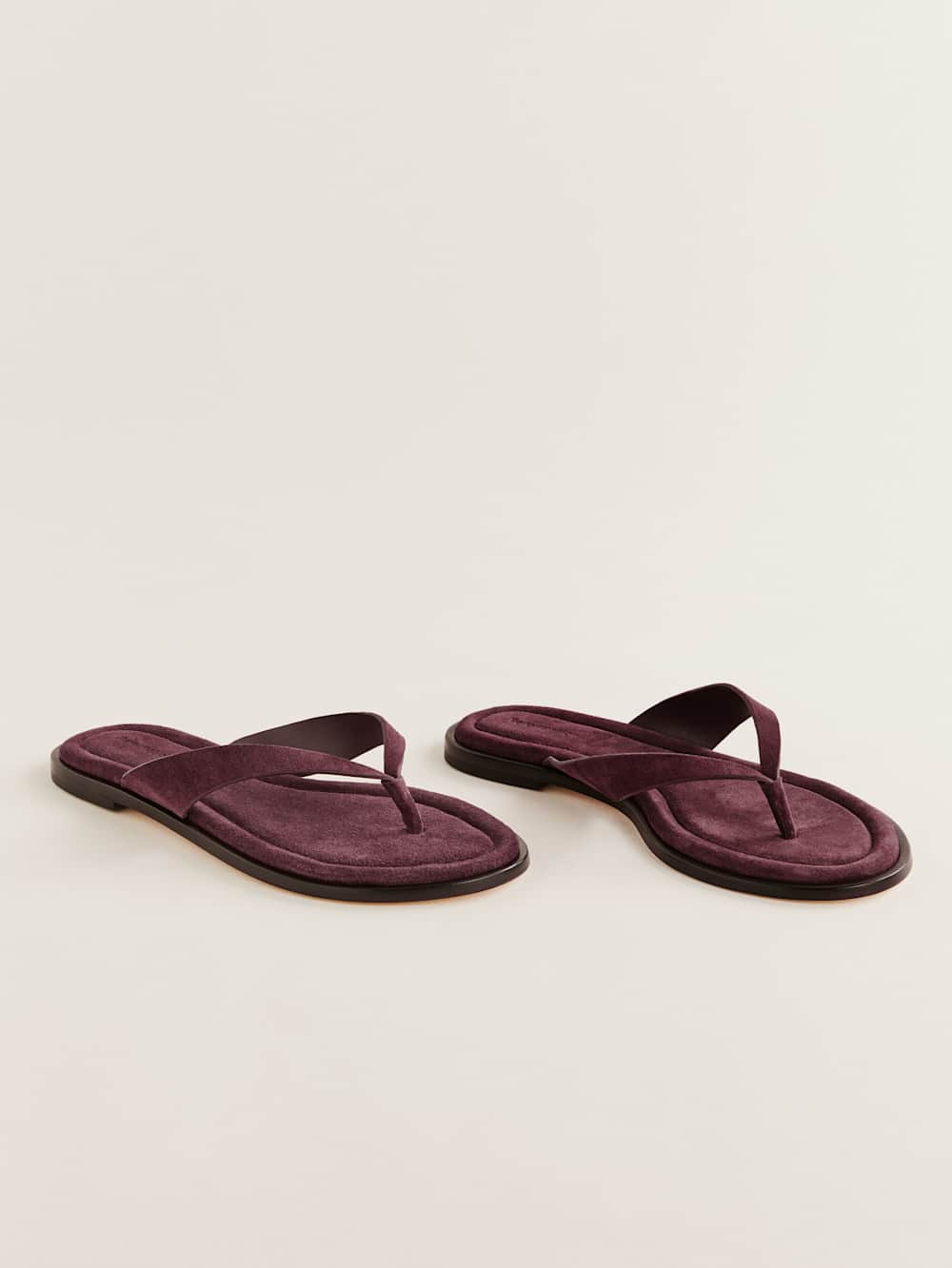 Reformation Jessie Thong Sandal - Ruby Suede