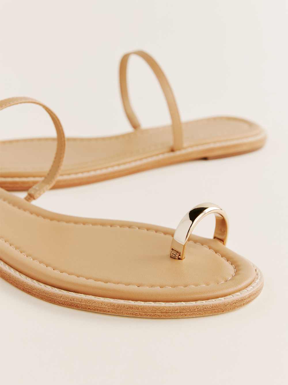 Reformation Cassandra Flat Sandal - Buff