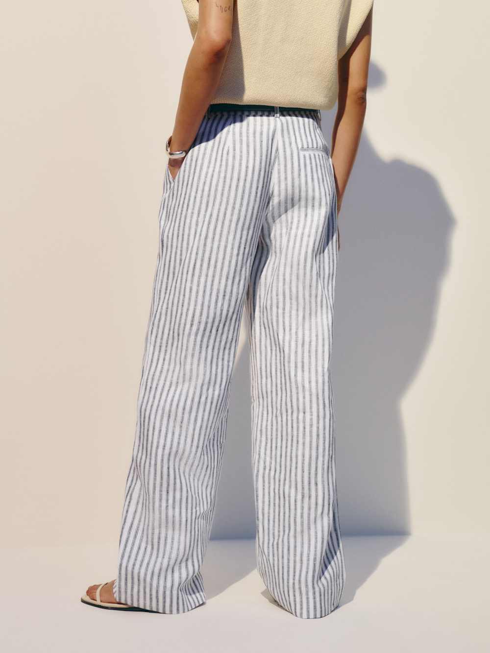 Reformation Petites Carter Linen Mid Rise Pant - Antibes Stripe