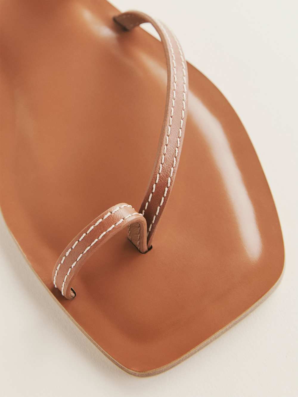 Reformation Sawyer Flat Sandal - Pecan Leather