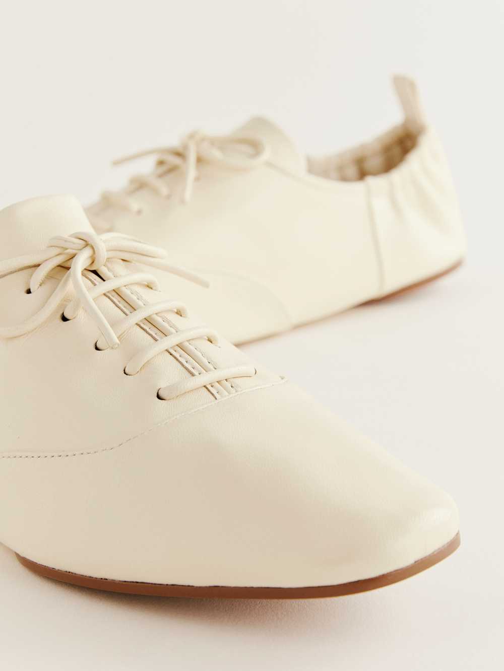 Reformation Marie Lace-up Oxford - Cream Puff Leather
