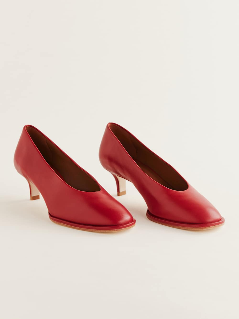 Reformation Gracelynn Pump - Scarlet Leather