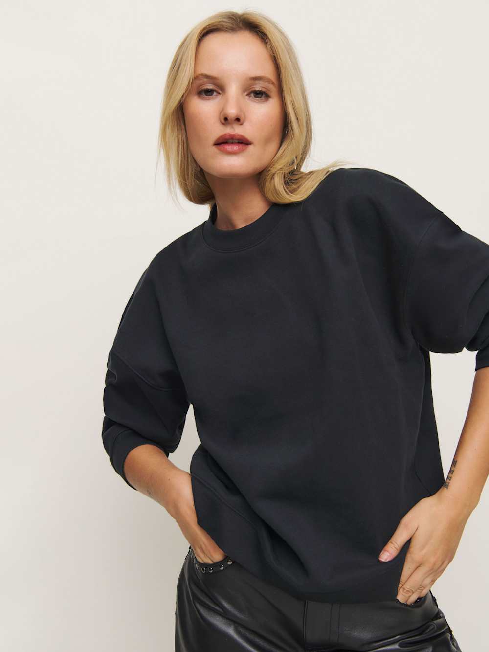 Reformation Emma Classic Crewneck Sweatshirt - Black