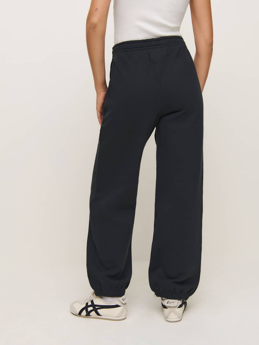 Reformation Skye Boyfriend Sweatpant - Black