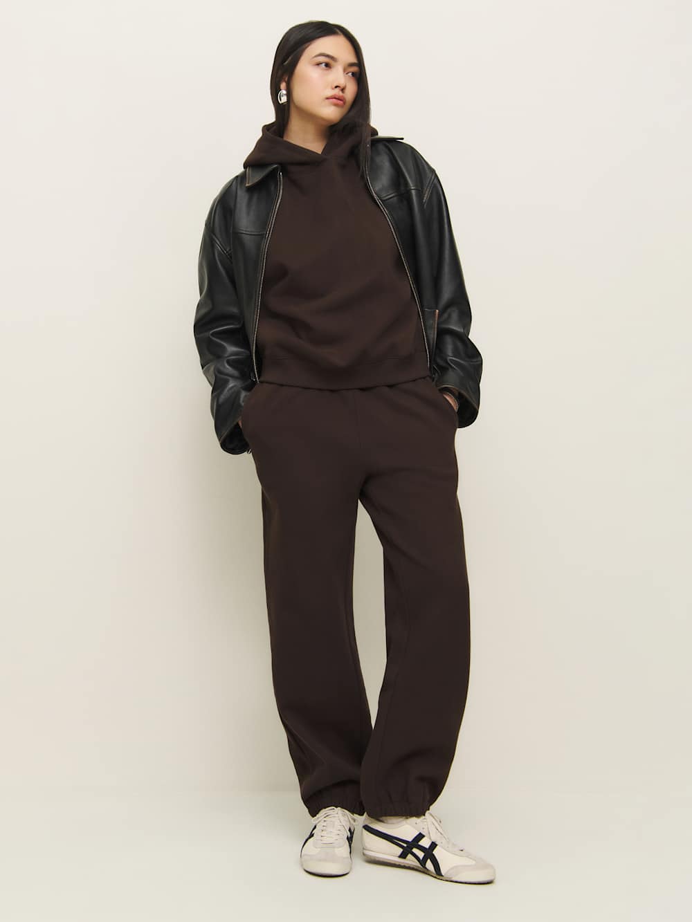 Reformation Skye Boyfriend Sweatpant - Mole