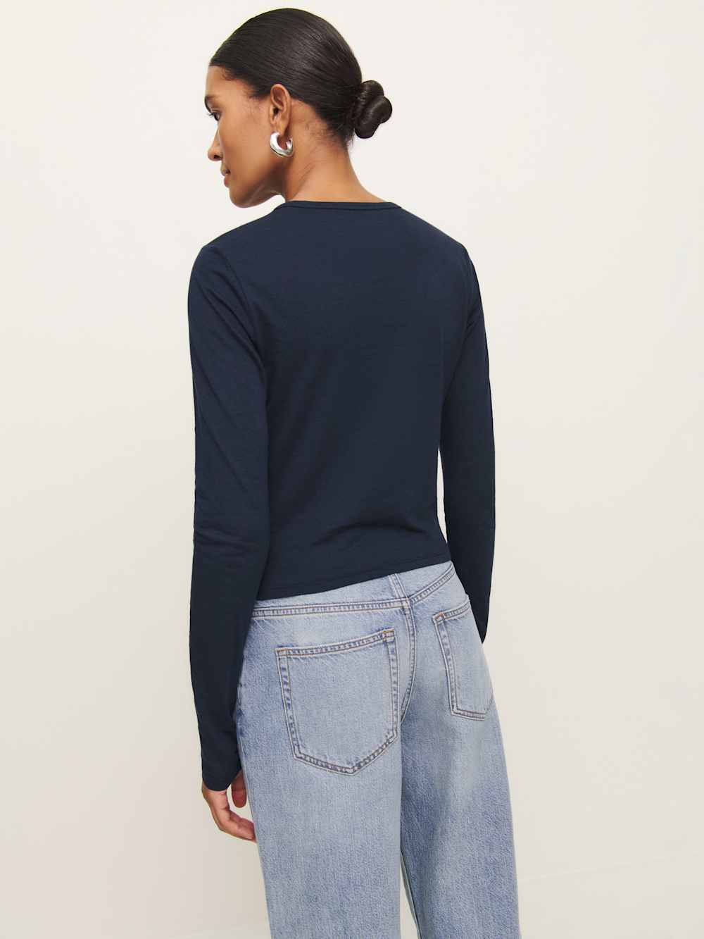 Reformation Ezra Slim Fit Long Sleeve - Midnight