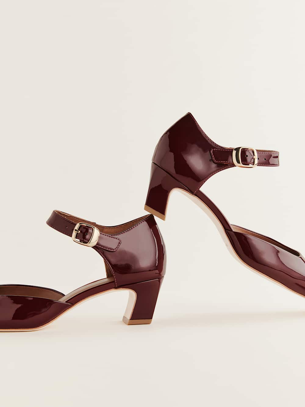 Reformation Denise Pump - Wine Patent