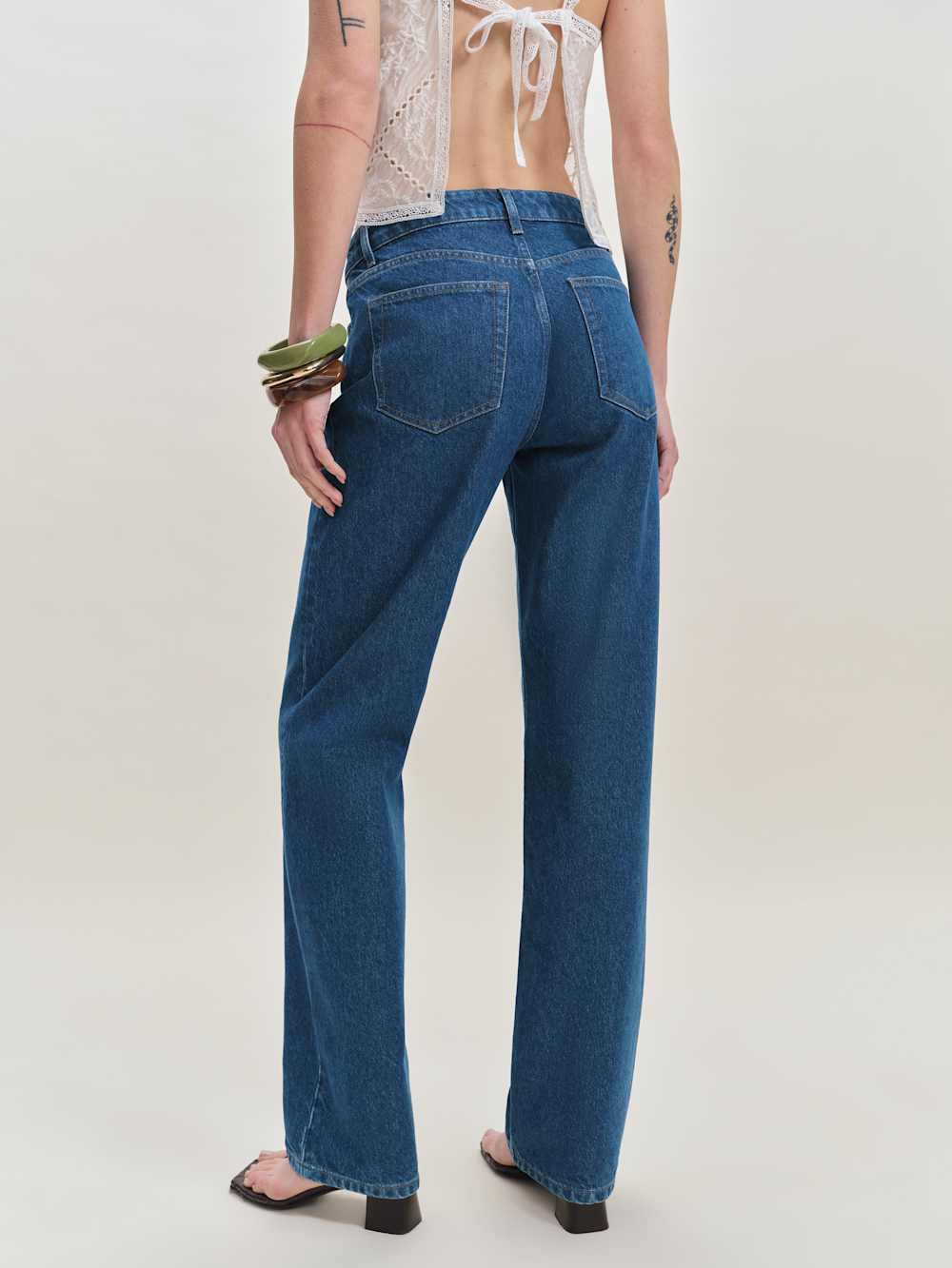 Reformation Charlee Low Rise Straight Leg Jeans - Cleary