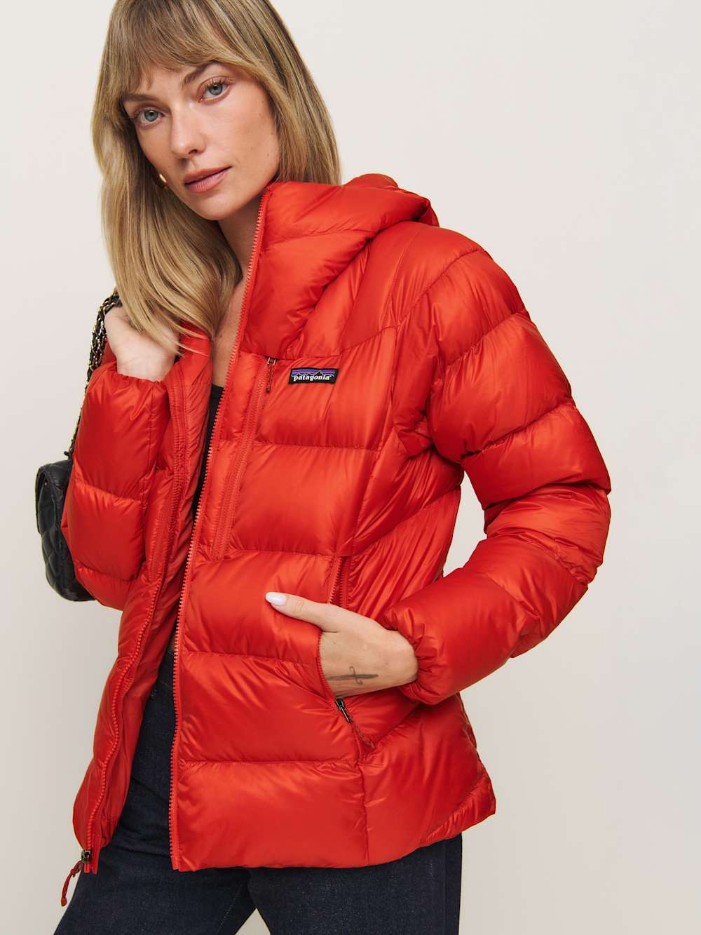 Reformation Patagonia W's Fitz Roy Down Hoody - Madder Red