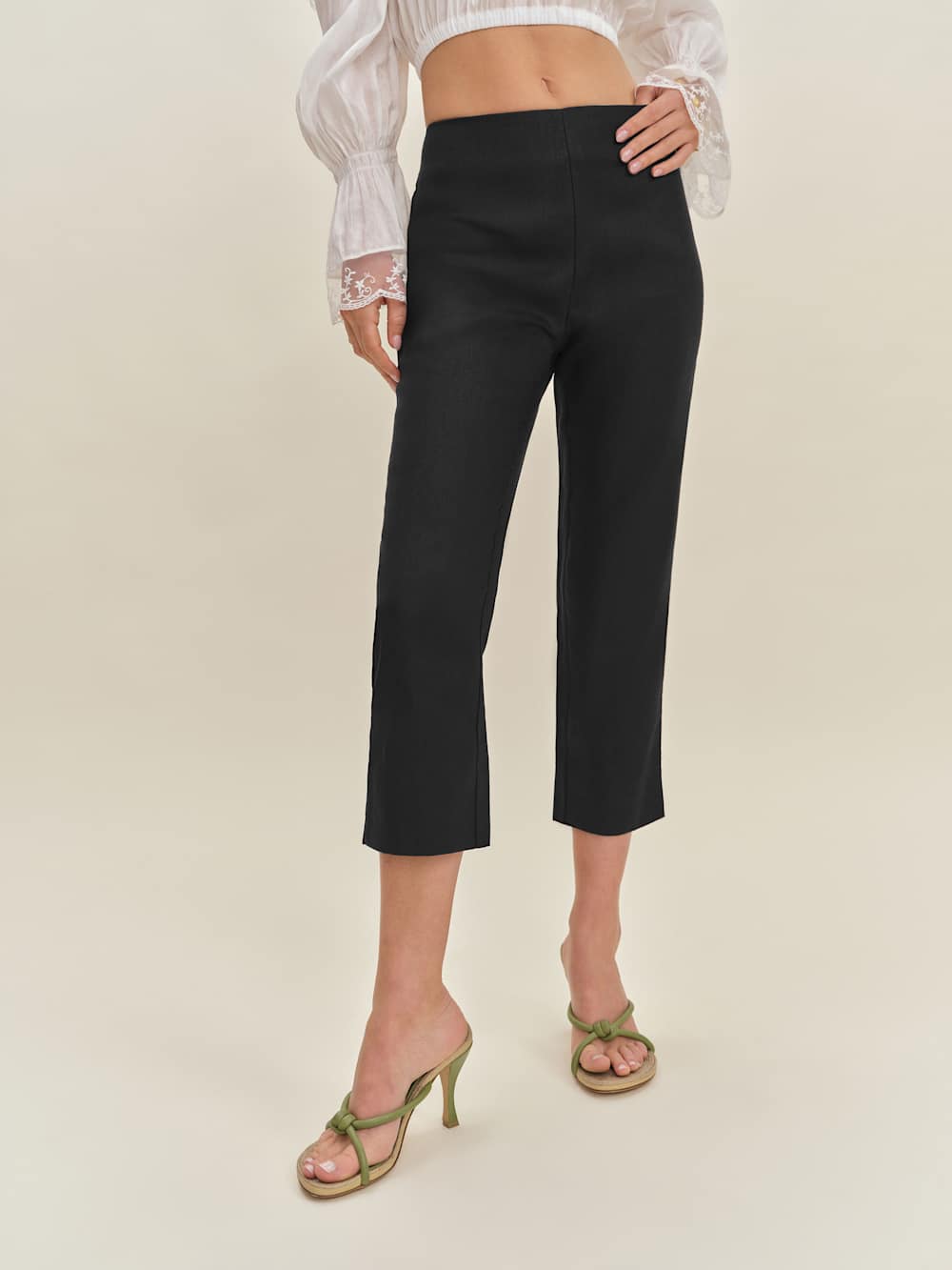 Reformation Petra Linen Low Rise Pedal Pusher Pant - Black