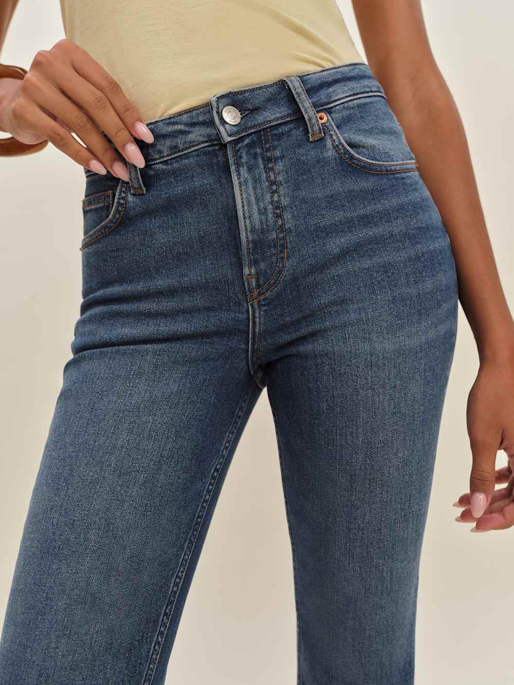 Reformation Valeria Super Stretch Mid Rise Ankle Flare Jeans - Willamette