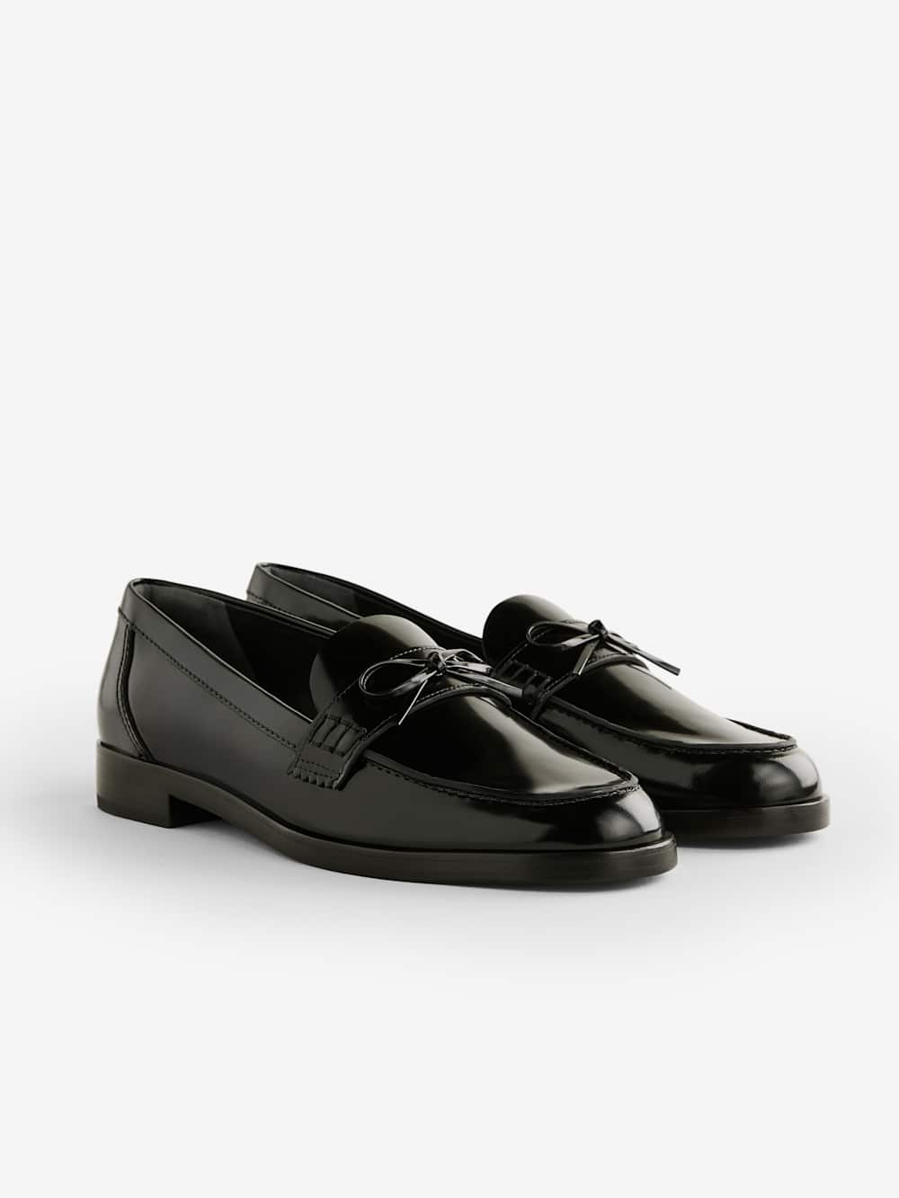 Reformation Kaylee Loafer - Black Bow
