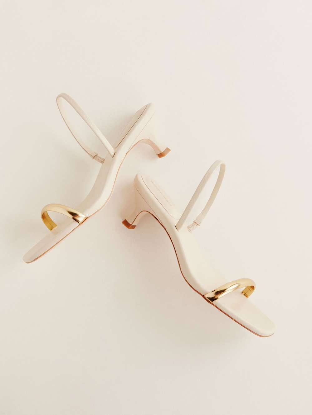 Reformation Samantha Heeled Sandal - Almond Leather