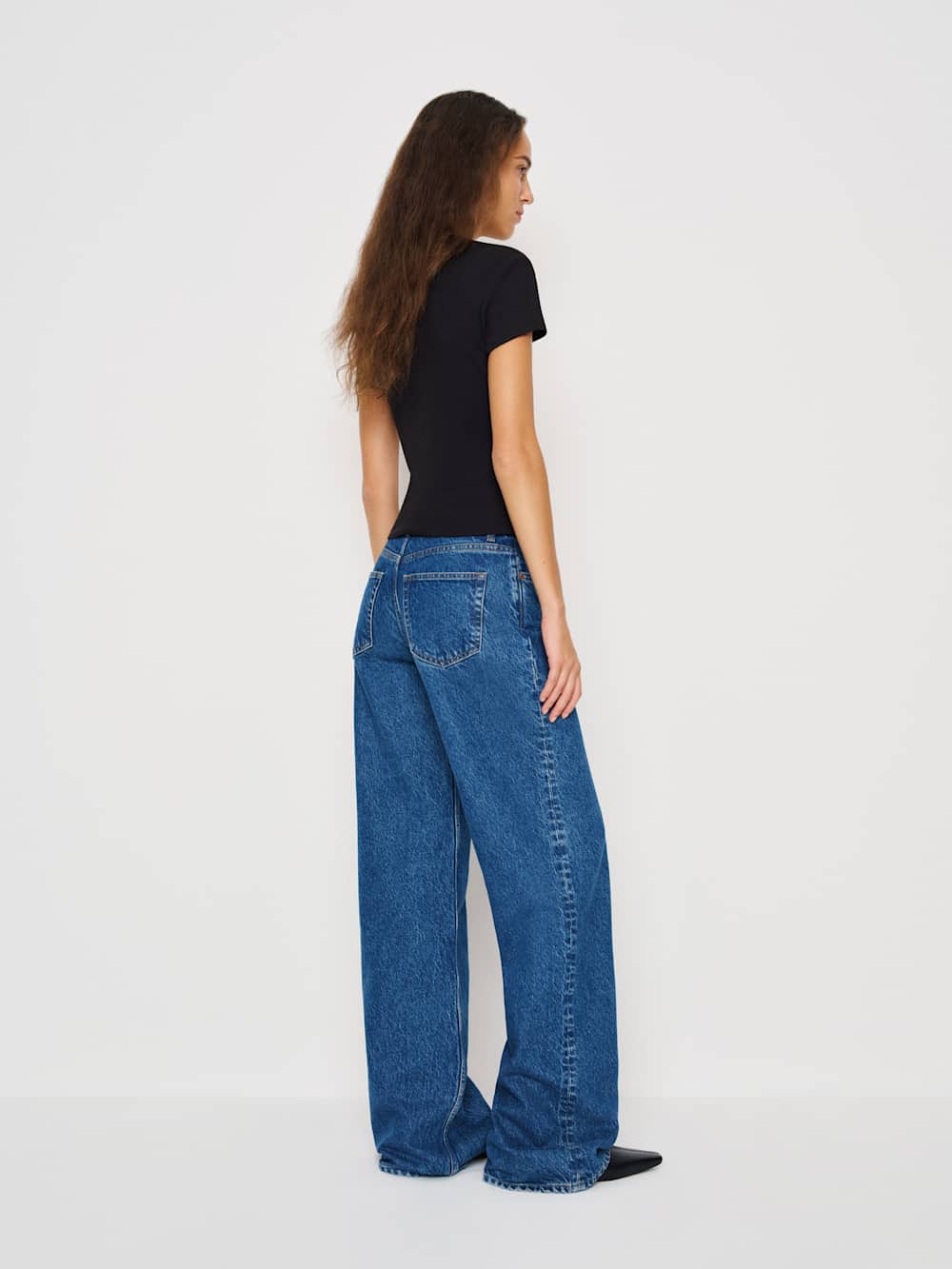 Reformation Lindie Tee - Black