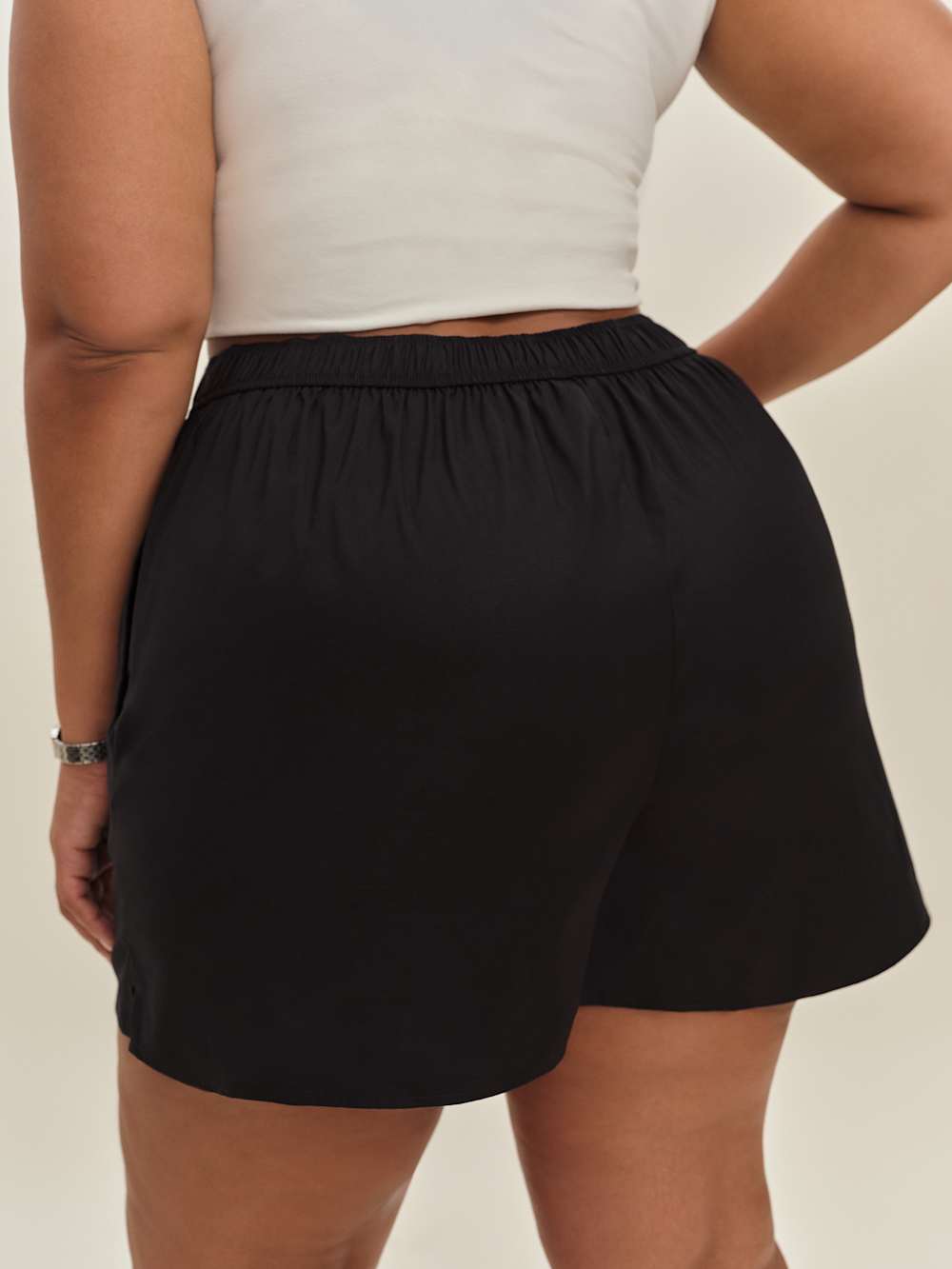 Reformation Miles Short Es - Black