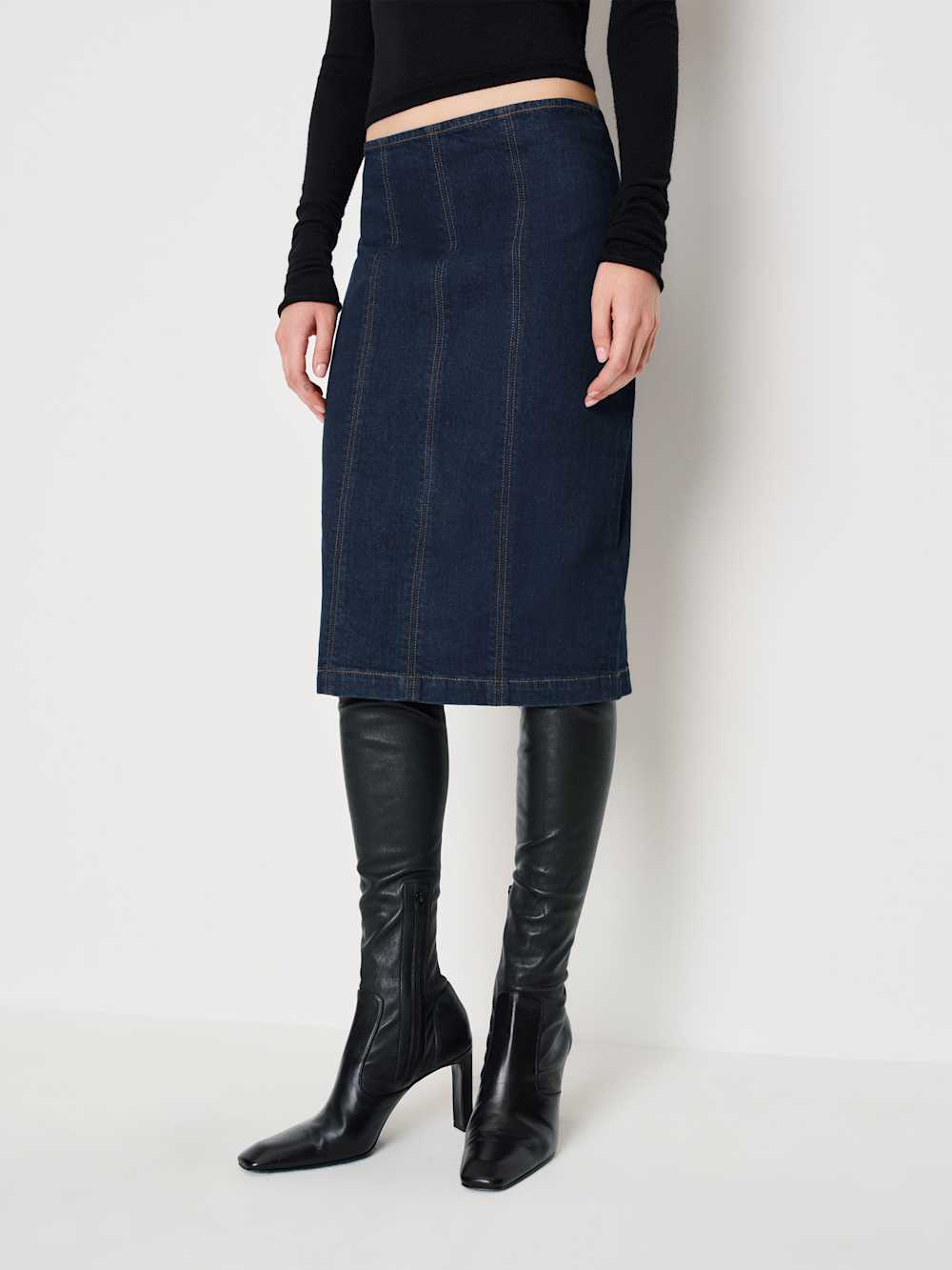 Reformation Soren Super Stretch Denim Midi Skirt - Lamond