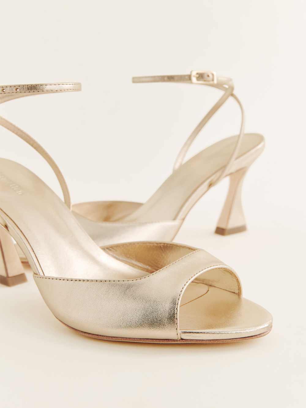 Reformation Noey Heeled Sandal - Gold