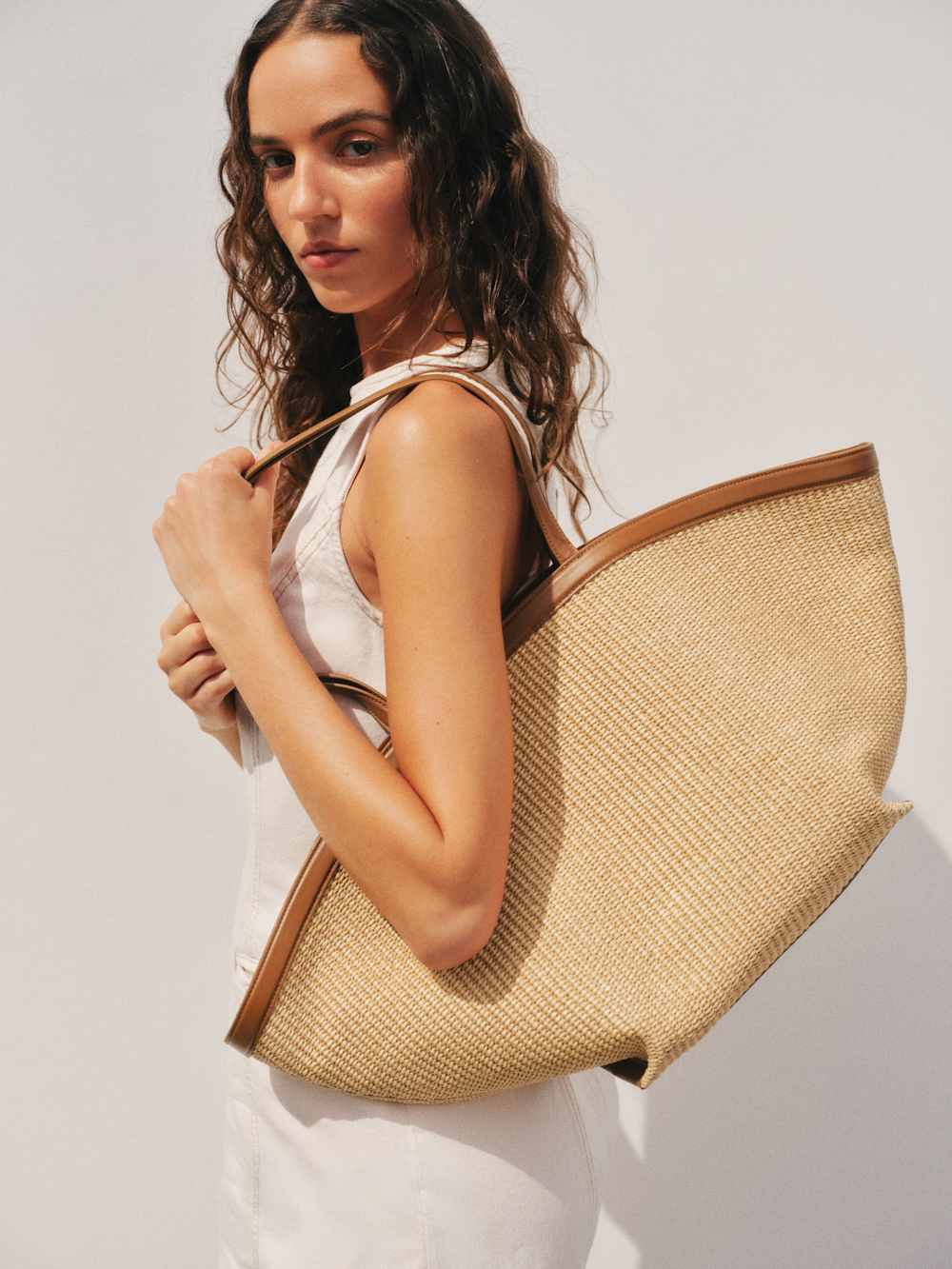 Reformation Lucia Tote Bag - Natural Raffia