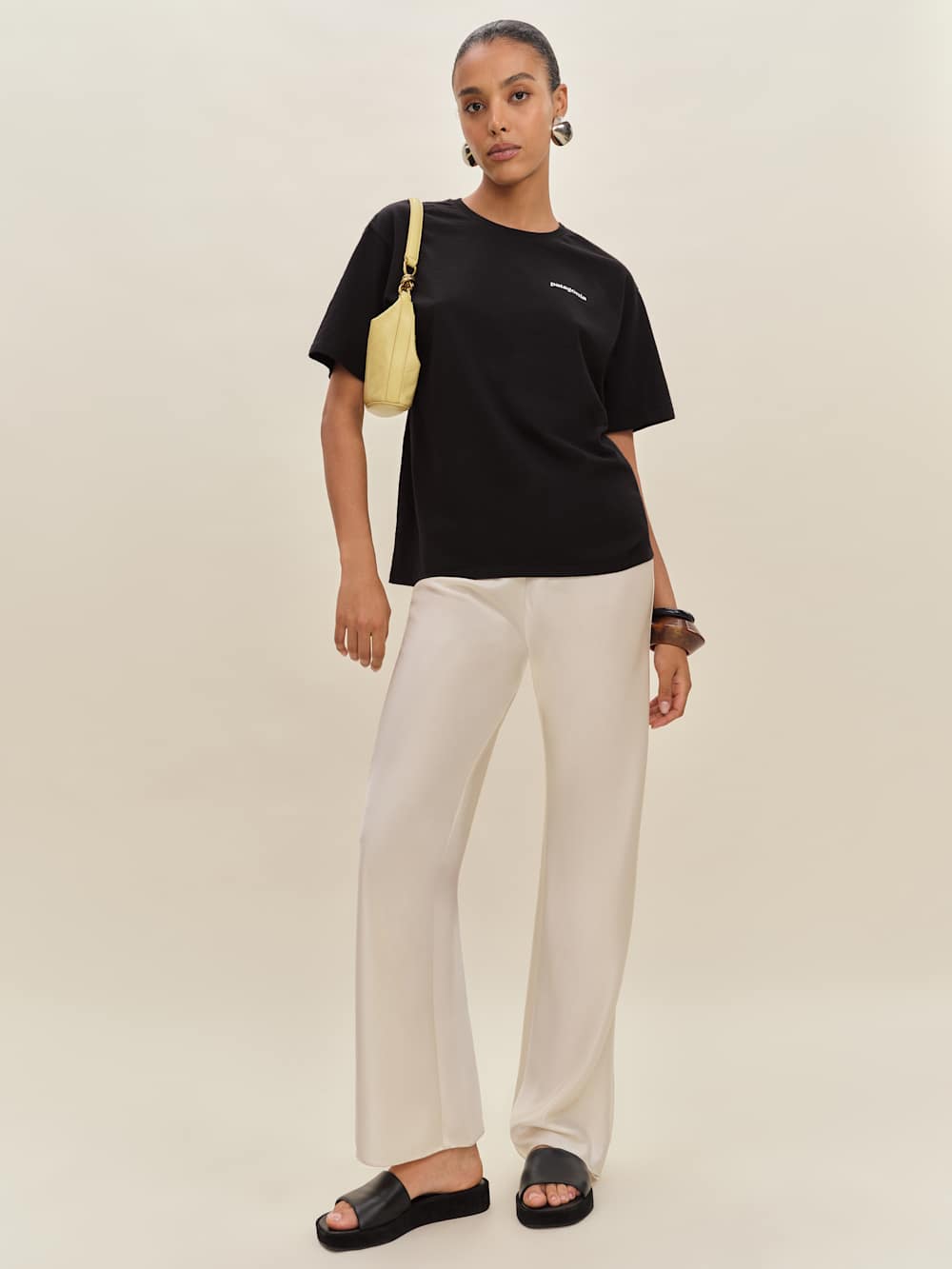 Reformation Patagonia M's P-6 Logo Responsibili-tee - Black