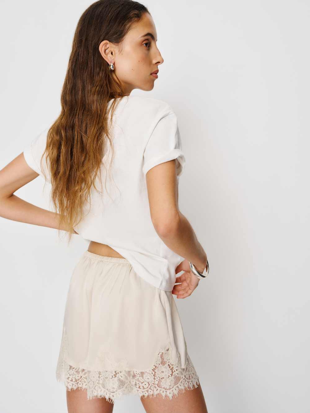 Reformation Fern Satin Short - Almond
