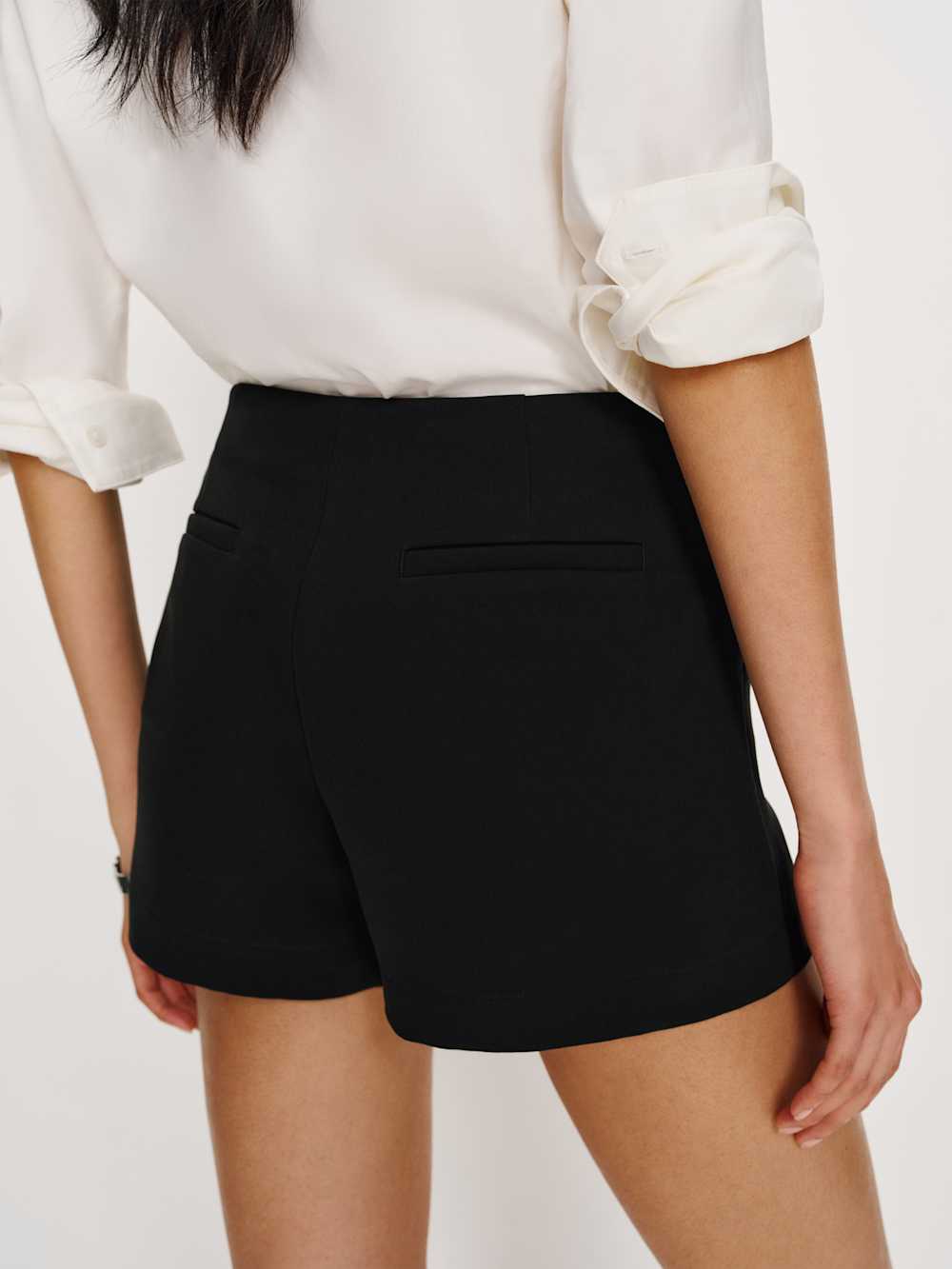 Reformation Vida Low Rise Short - Black