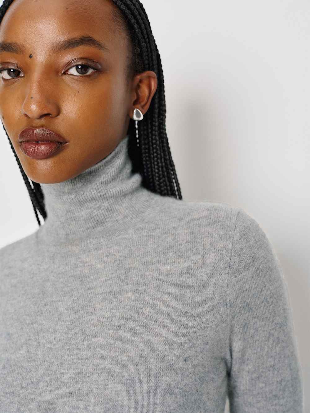 Reformation Jett Cashmere Turtleneck - Granite